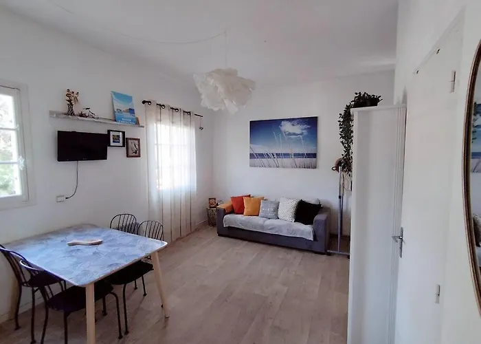 Ravissant 4 Personnes - Arbousiers アパート